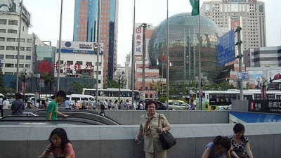 10-15 мая 2011 г., г.Шанхай, КНР Шанхайский университет иностранных языков (ШУИЯ)